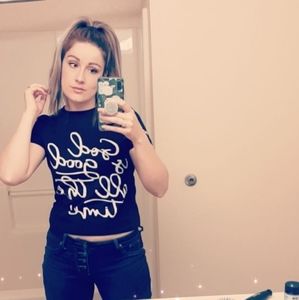 Meet your posher, Bailey!